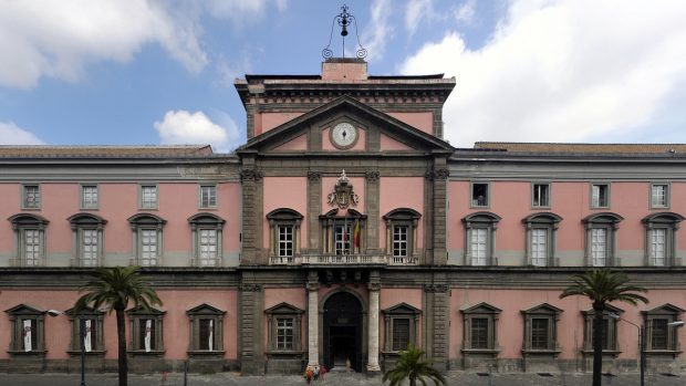 Lo splendido Museo Archeologico Nazionale di Napoli, inatteso produttore del gioco.